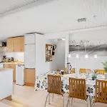 Pet Friendly In With Wifi 度假居